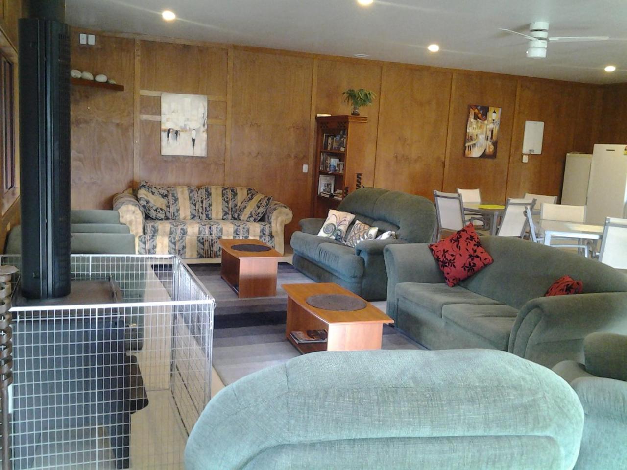 Jacksons Jackson'S Retreat Alpine Holiday Park מראה חיצוני תמונה